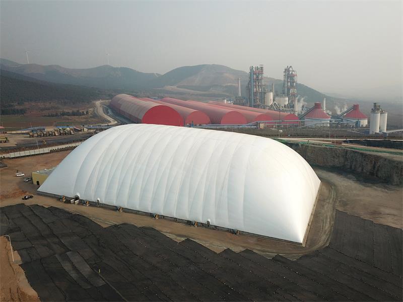 天藍水碧靠奮斗，氣膜建筑忙添彩