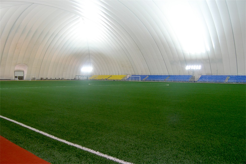 原來室內(nèi)足球館可以這樣做，不但造價(jià)低廉而且使用年限又長