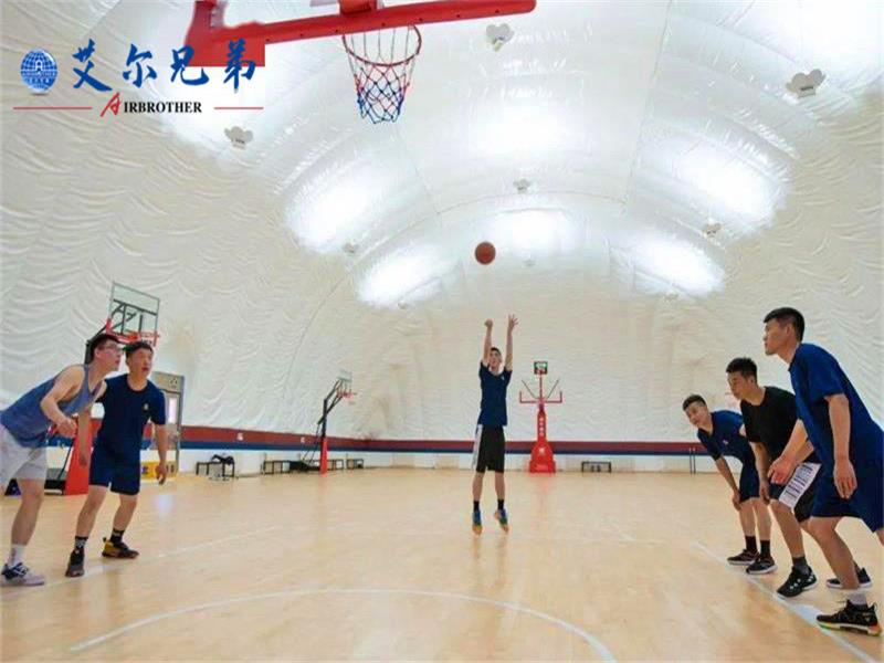 氣膜建筑：夏季運動“必備單品”，室內(nèi)運動館