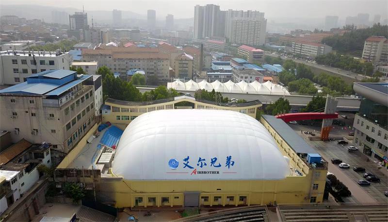 氣膜結(jié)構(gòu)建筑整體美觀大方，后期使用效果好